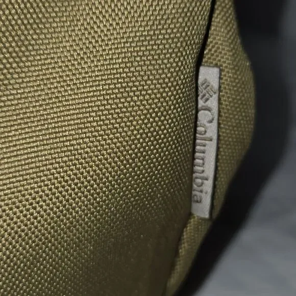 Columbia Green and brown purse with flower graphic Zipper Closure And Two Pocket - Picture 5 of 9